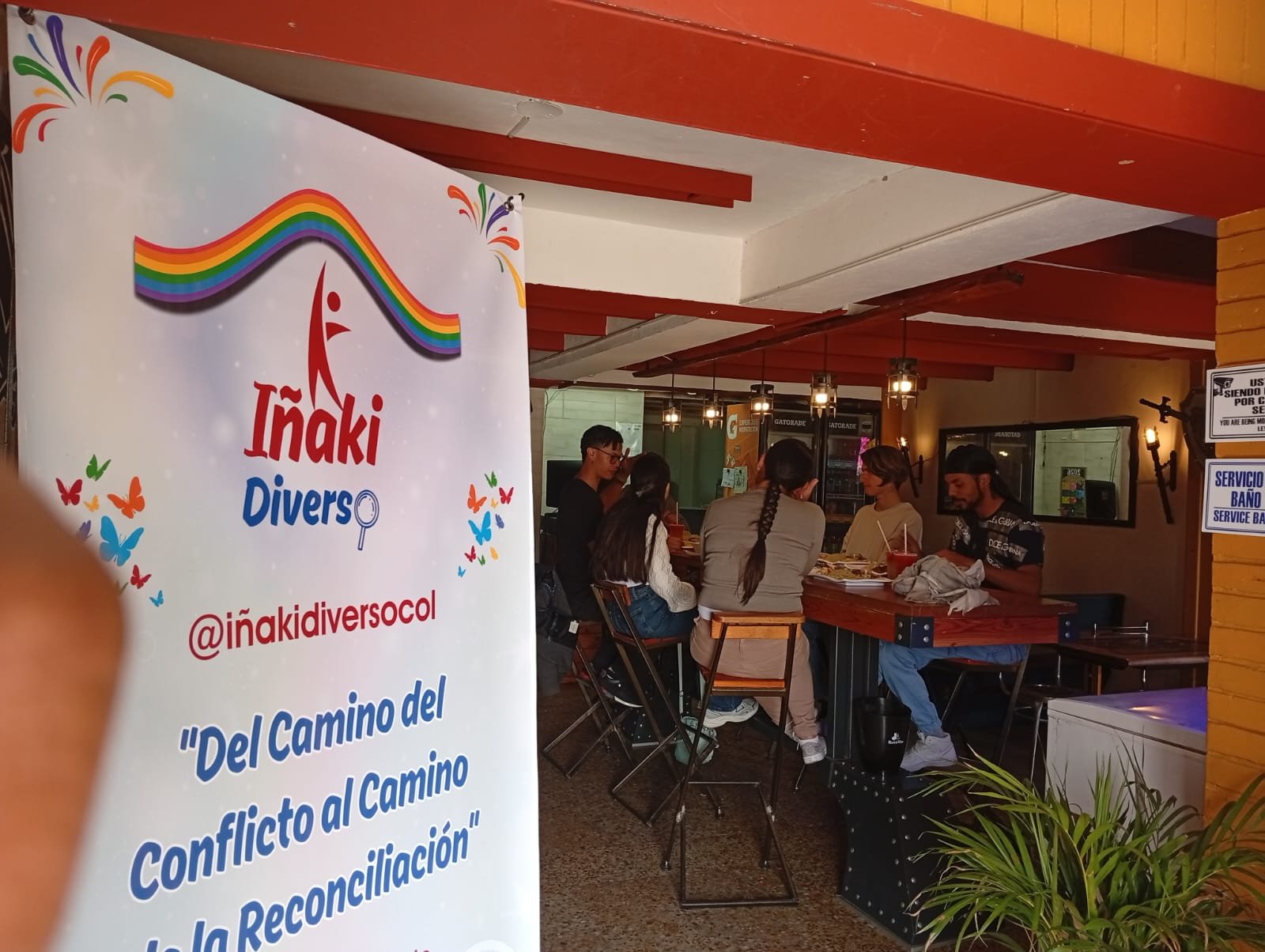 Roll-up de la Fundación Iñaki Diverso en un encuentro